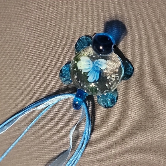 NEW Handcrafted Blown Art Glass Turtle Charm Pendant Floral with Luminous Specks - Picture 2 of 12